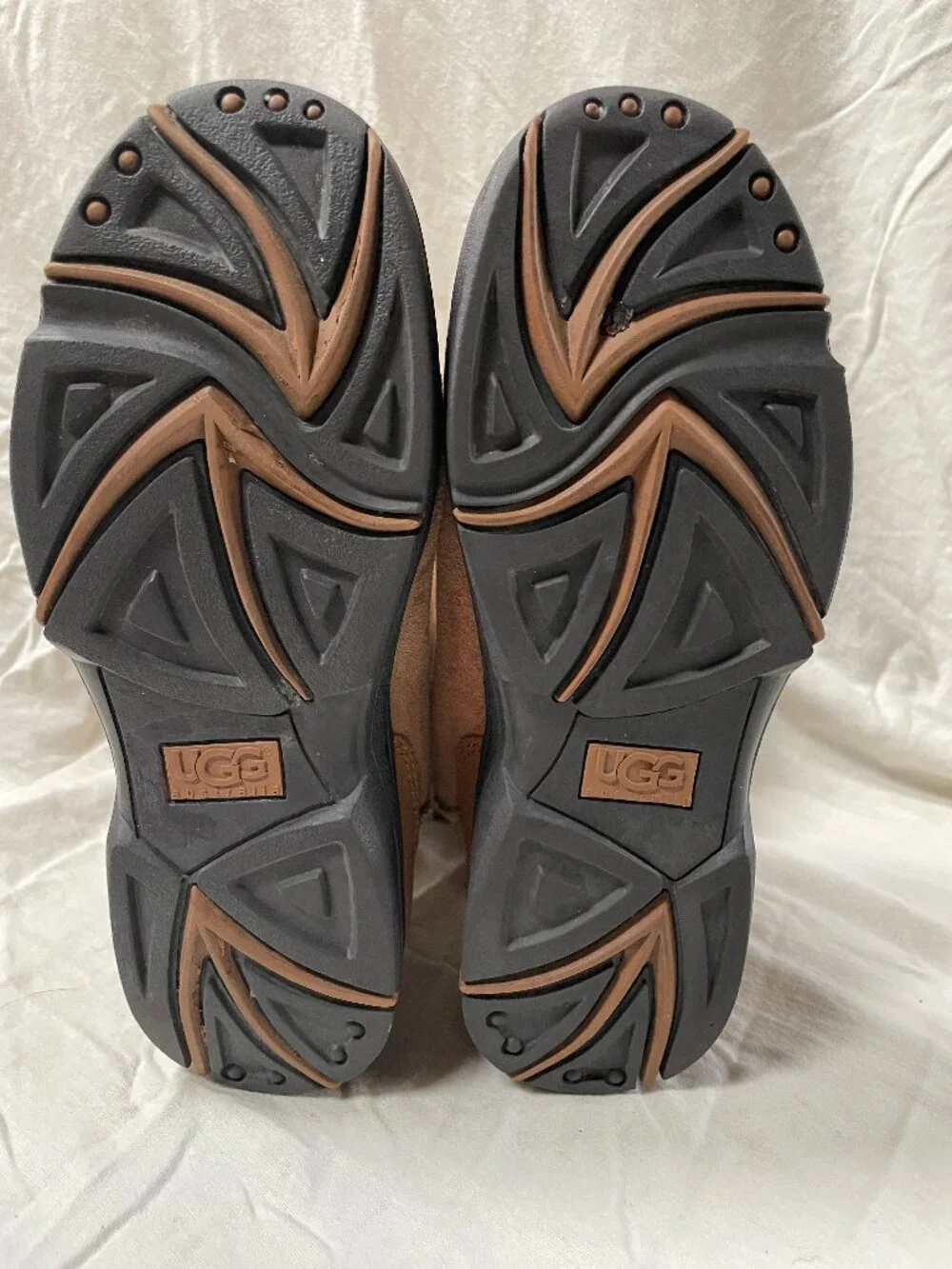 UGG Australia Chestnut Suede Shearling Weather Boots Size 8 / F3007G